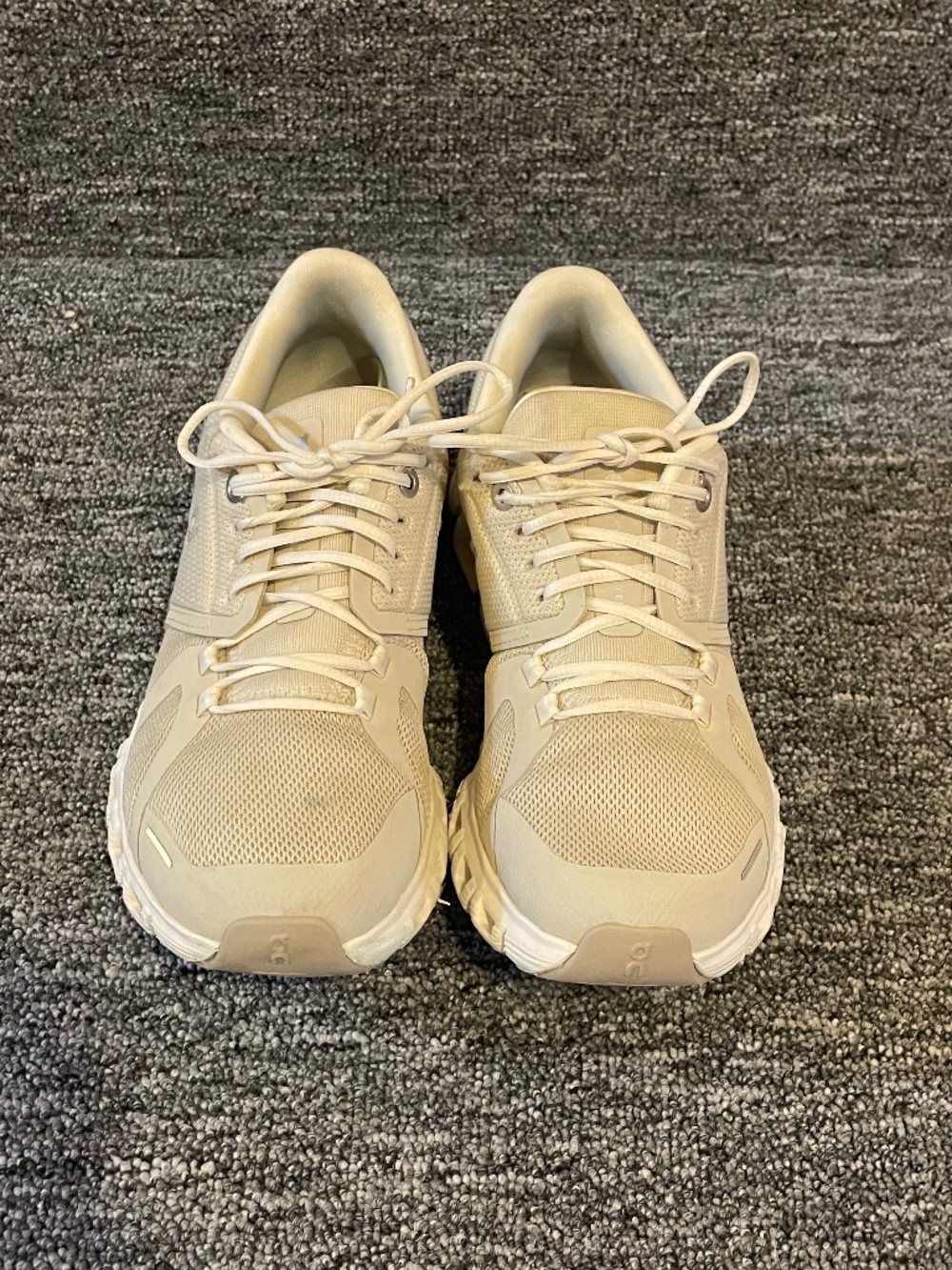 On Cloud 6 Mesh lace low top women’s 6